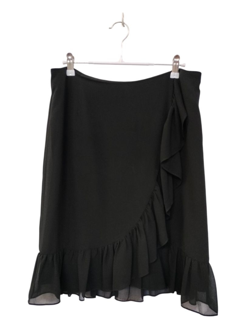 Pretty Basic | Black Skirt | Size M