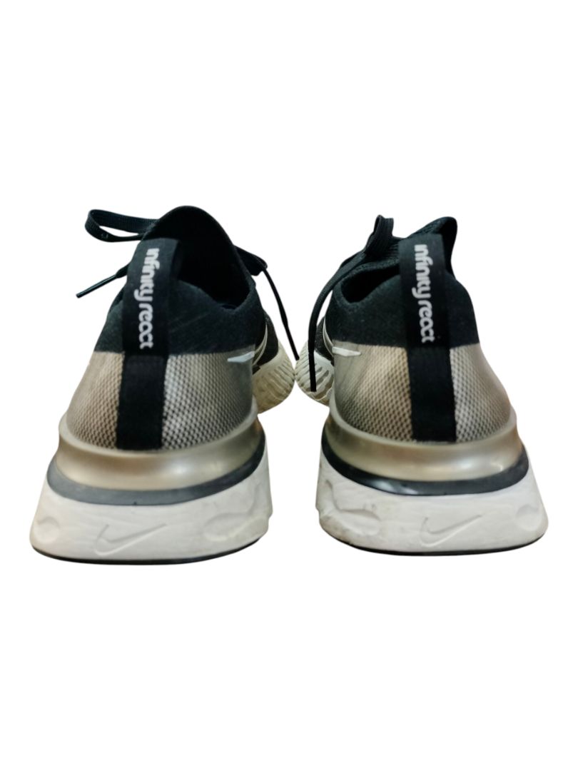 Nike | Black Shoes | Size 8