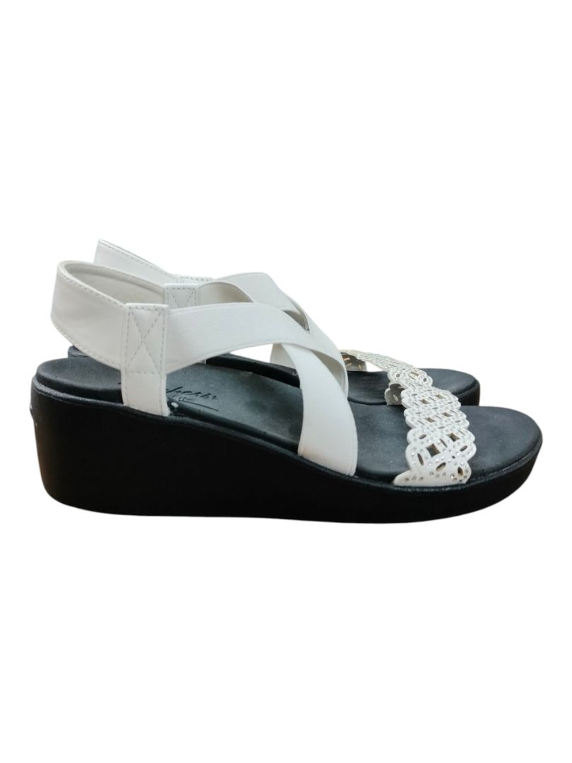 Skechers | White Sandals | Size 7