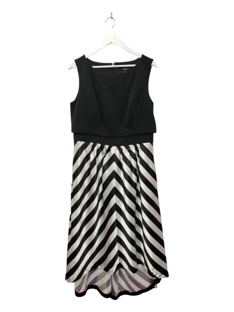 City Chic | Black/White Dress | Size XS