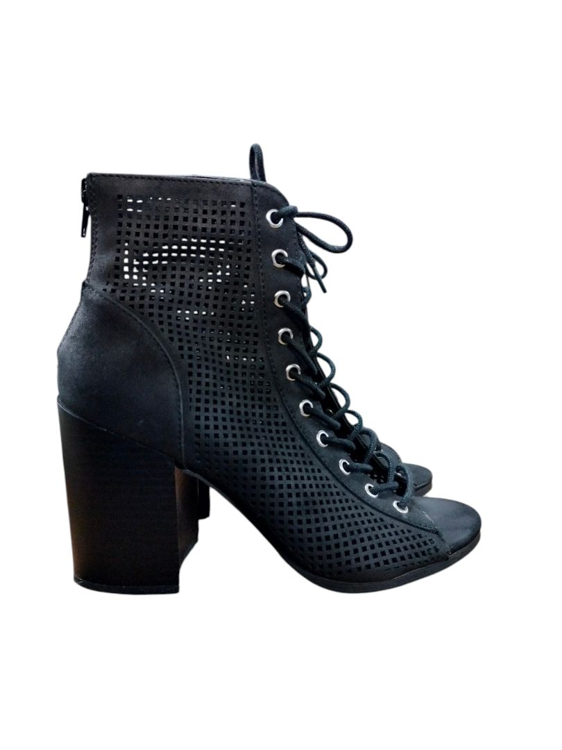 Betts | Black Boots | Size 7