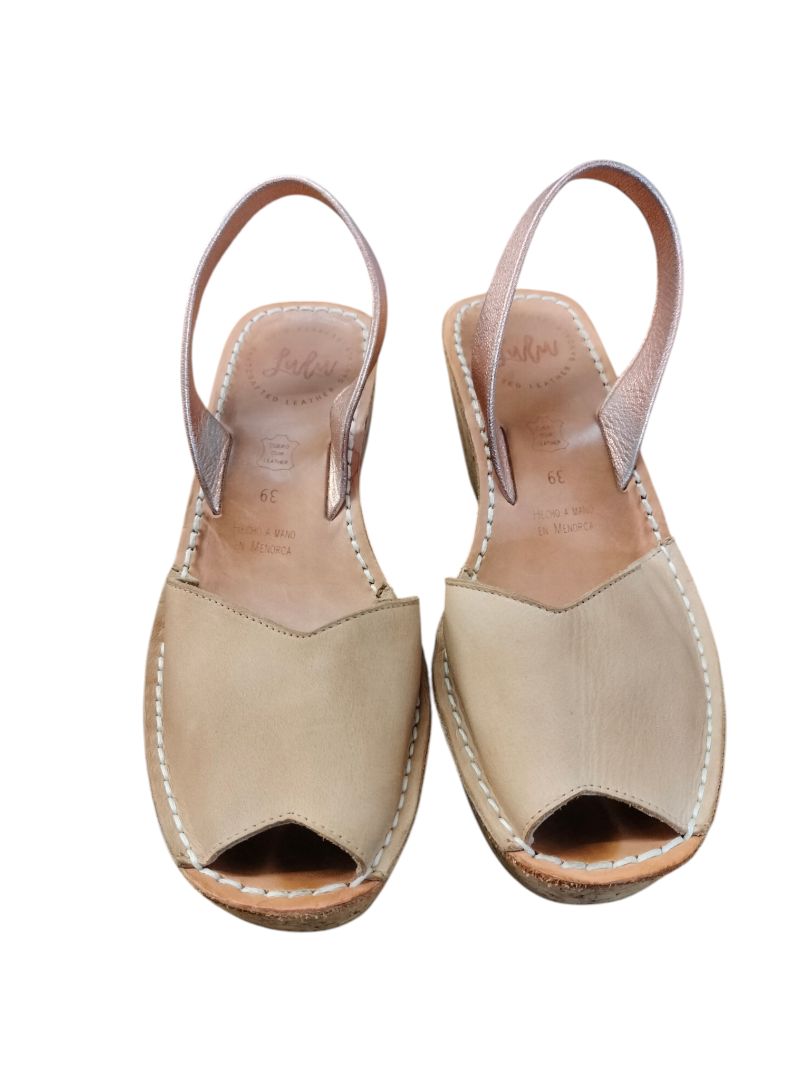 Lulu Avarcas | Tan Shoes | Size 39
