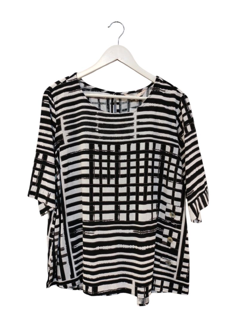 Noni B | Black and White Top | Size 16