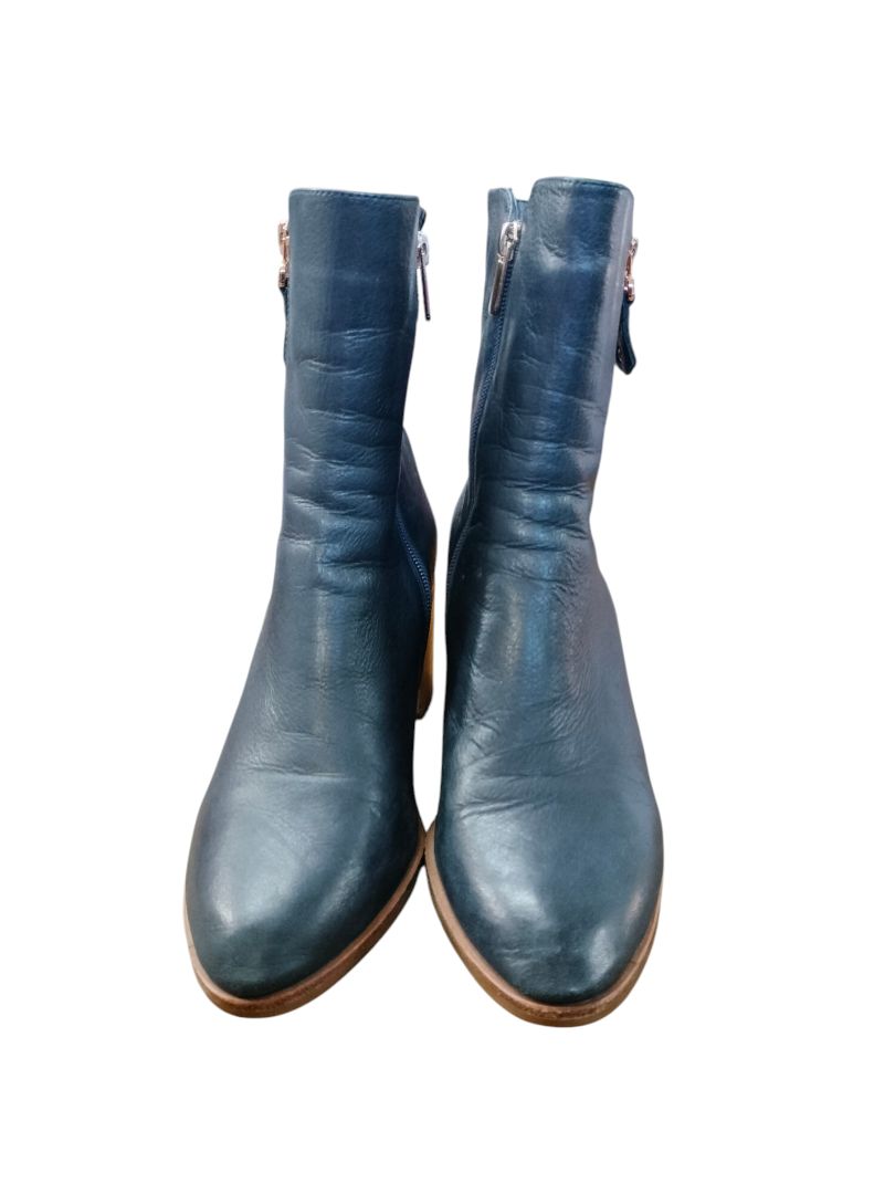 Bresley | Navy Boots | Size 38