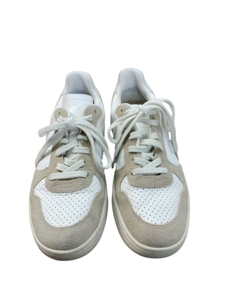 VEJA | Beige and Cream Shoes | Size 39
