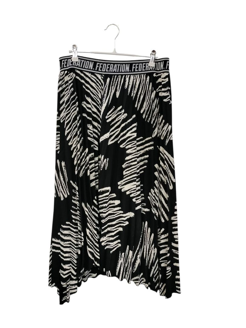 Federation | Black/White Skirt | Size 14