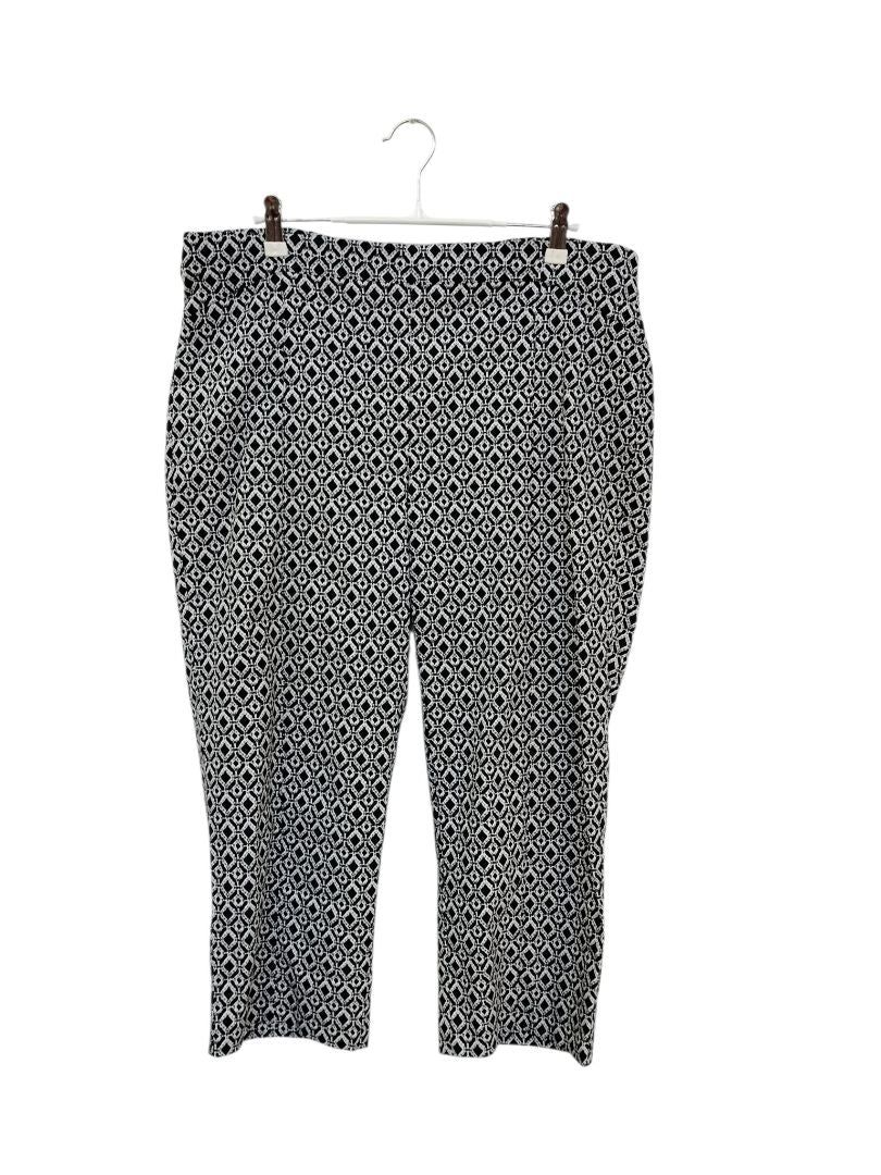 Suzannegrae | Black/White Pants | Size M