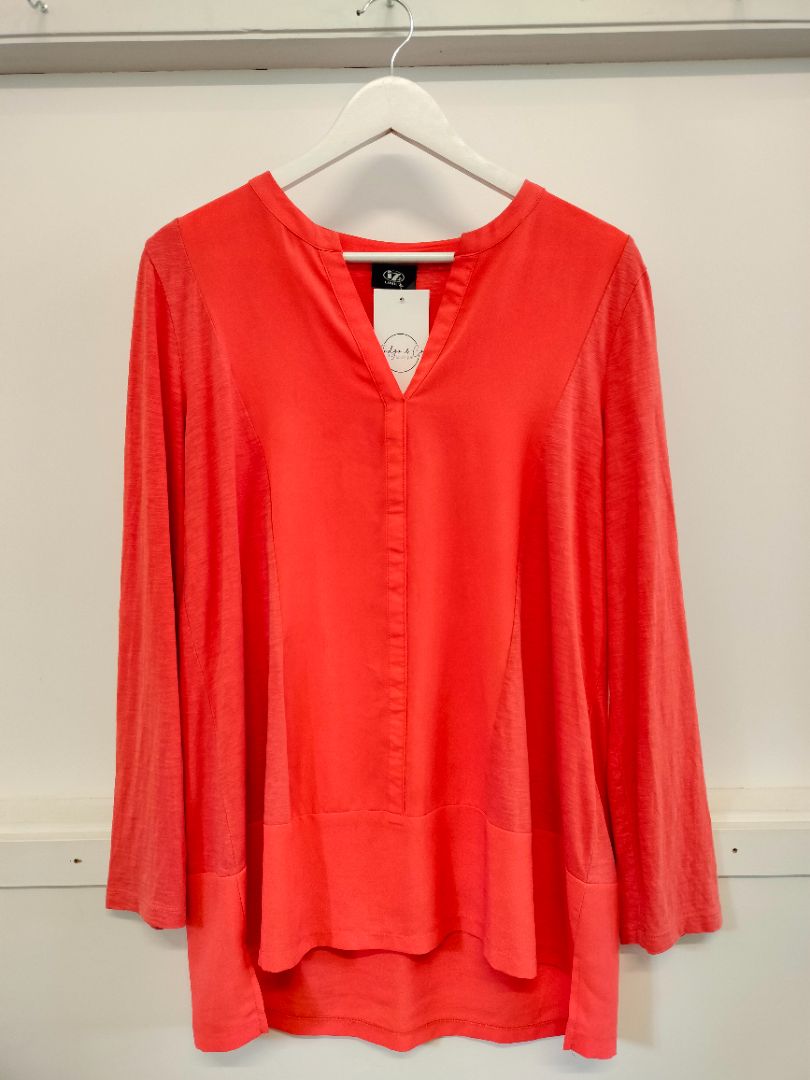 Line 7 | Coral Top | Size M