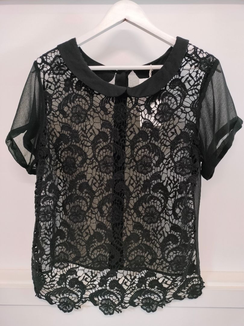 Unknown | Black Top with lace back | Size Unknown