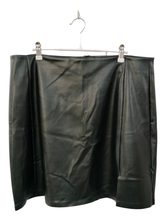 Unknown | Black Skirt | Size Approx L/XL