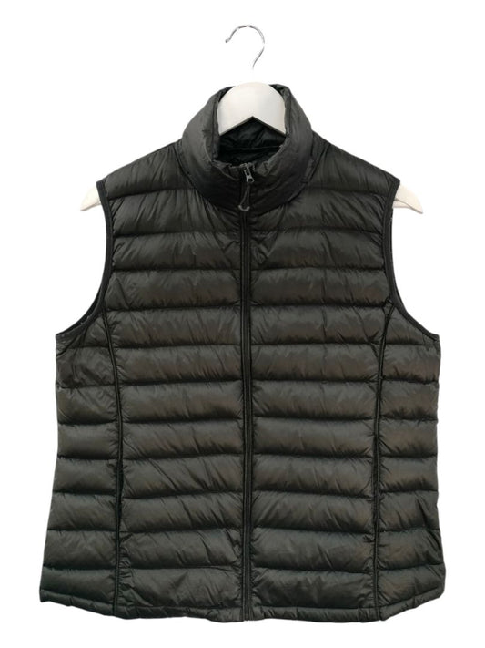 pores | Black Vest | Size 14