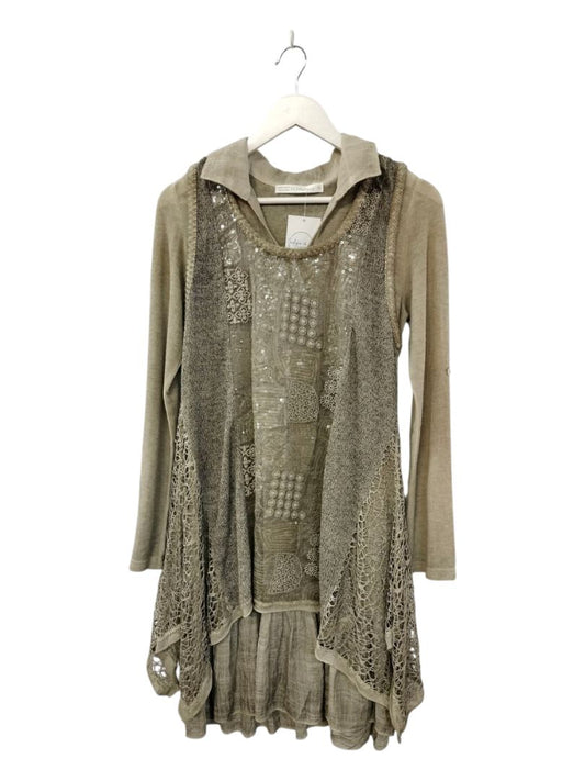 IVY and Lace | Champayne Top | Size M