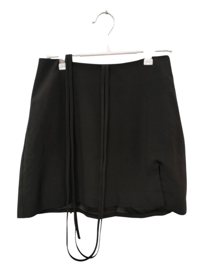 White Fox | Black Skirt | Size S