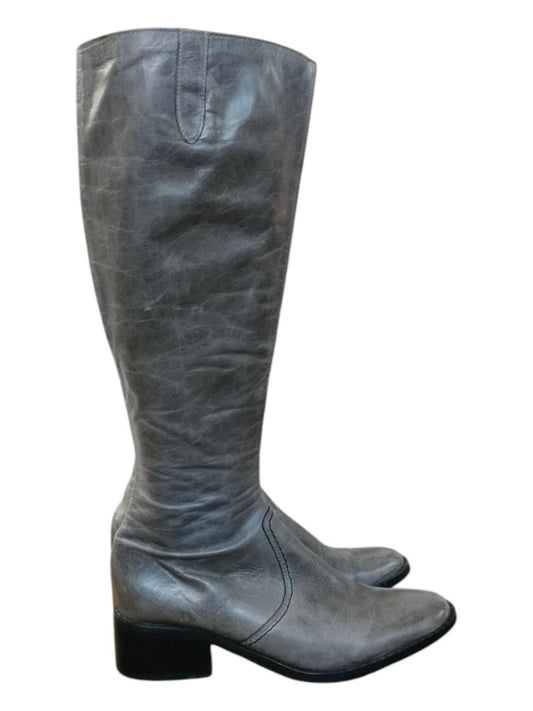 Briarwood | Grey Boots | Size 39