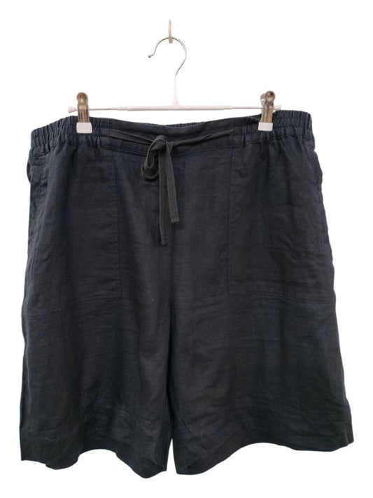 Zest | Navy Shorts | Size 16