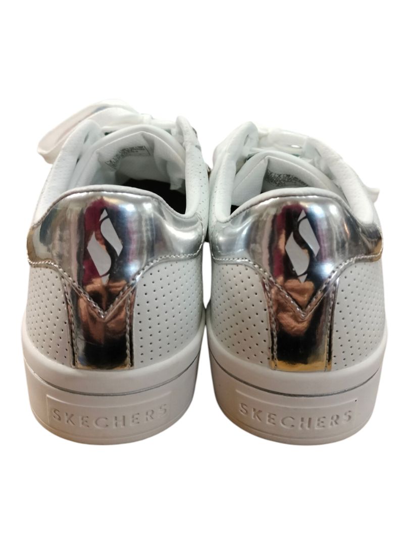 Skechers | White Shoes | Size 9