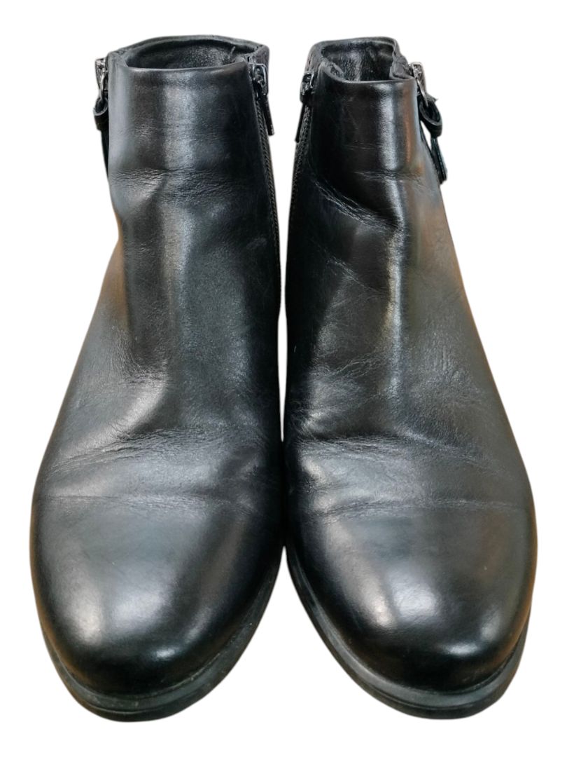 Creatures of Comfort | Black Leather ankle boots | Size 38