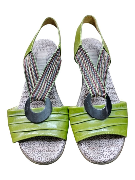 Valdo | Green Sandal | Size 7