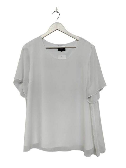Studio Curve | White Top | Size 18