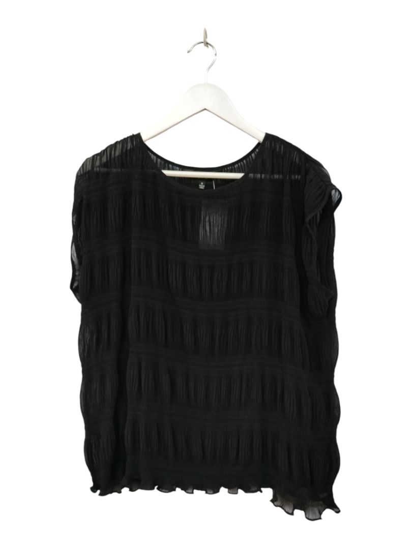 Max | Black Top | Size 6
