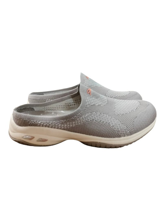 Skechers | Grey Shoes | Size 38