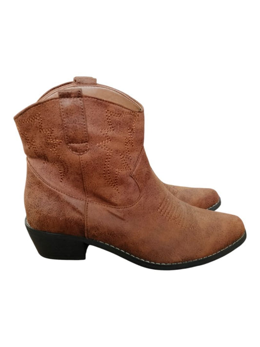 Celebrity | Brown Boots | Size 7