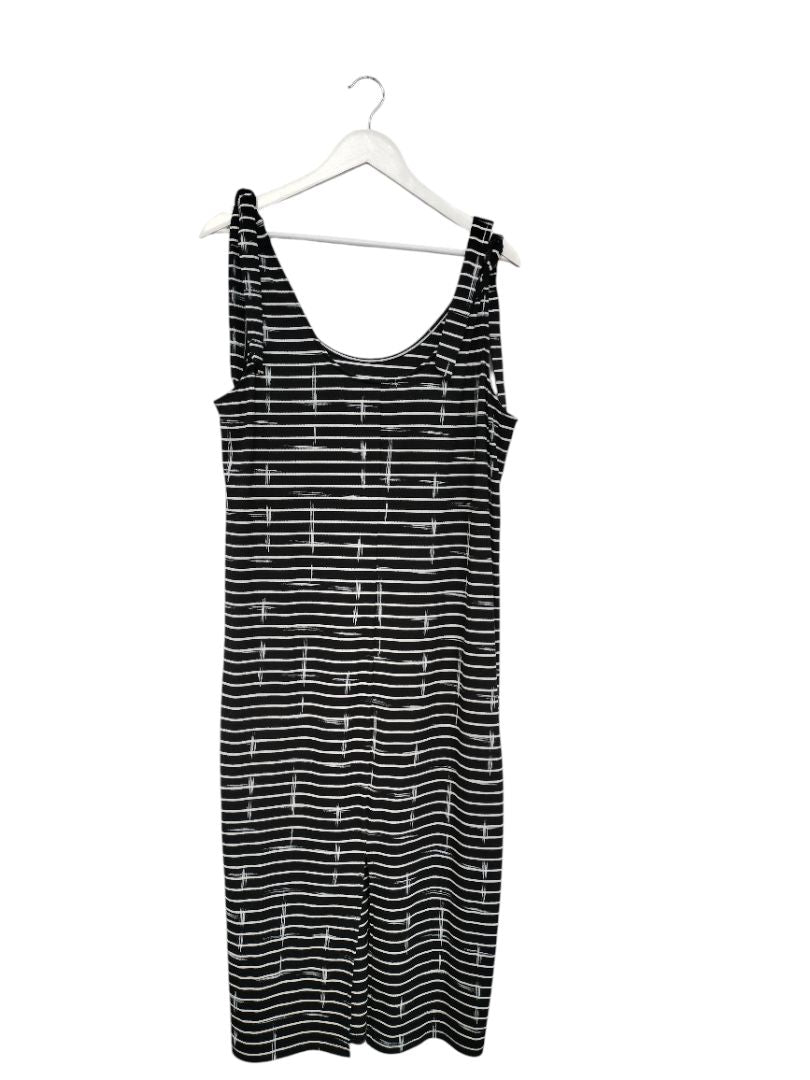 Zafina | Black/White Dress | Size 16