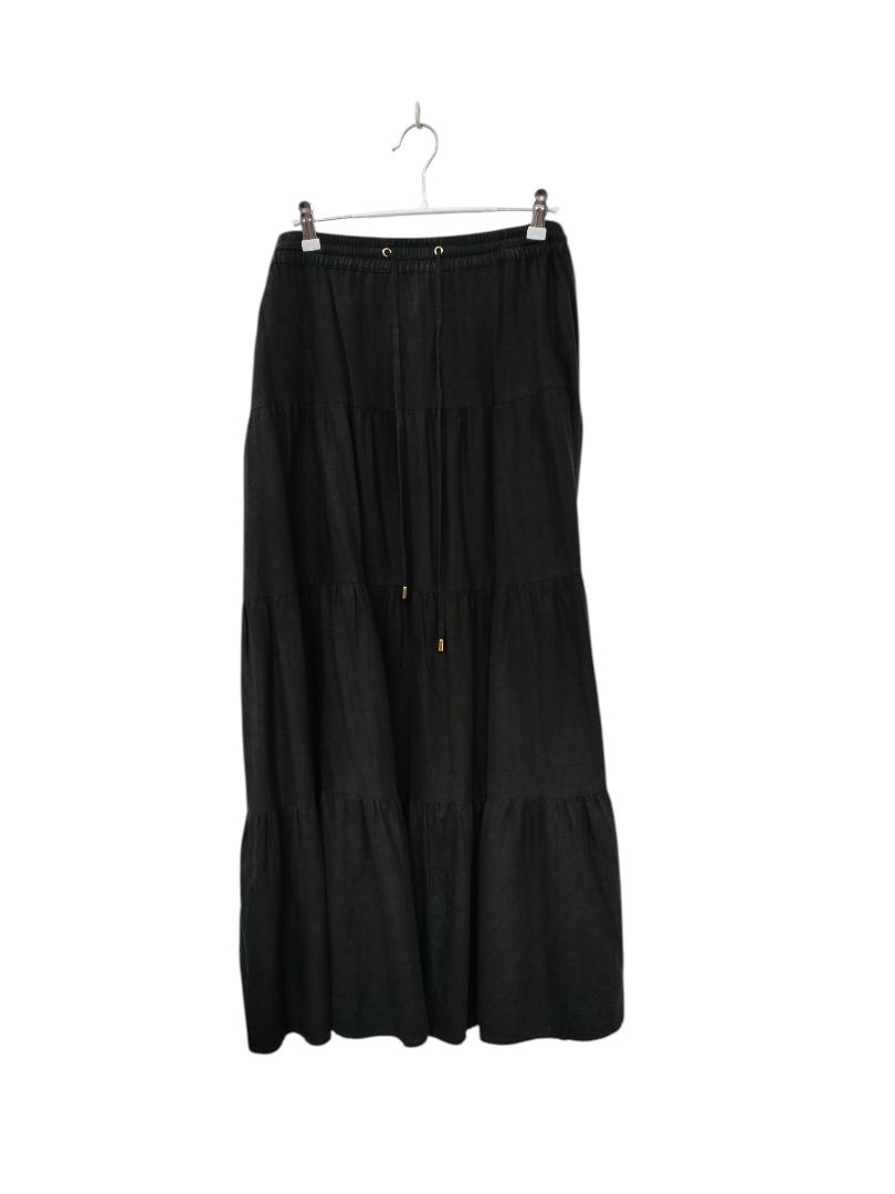 Studio Curve | Black Skirt | Size 16