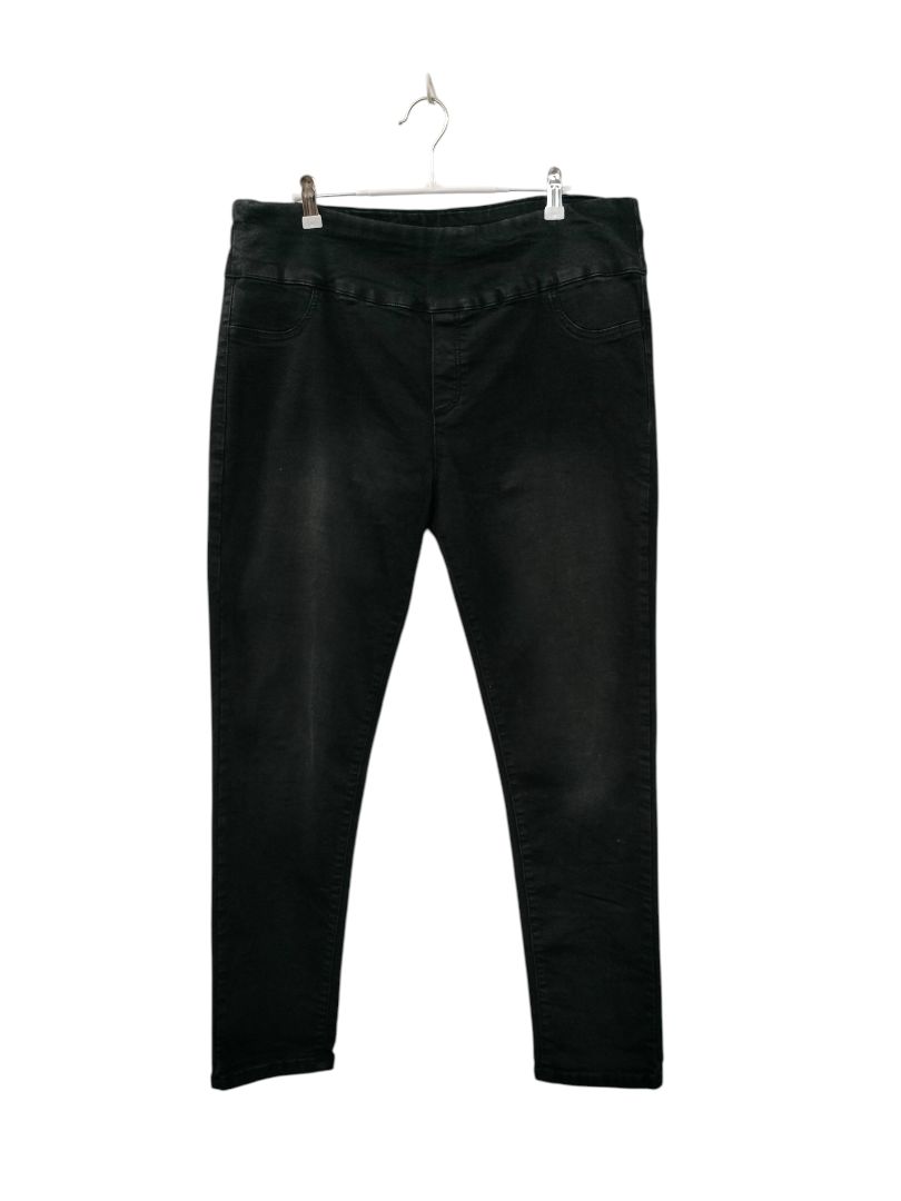 Wakee | Black Jeans | Size 18