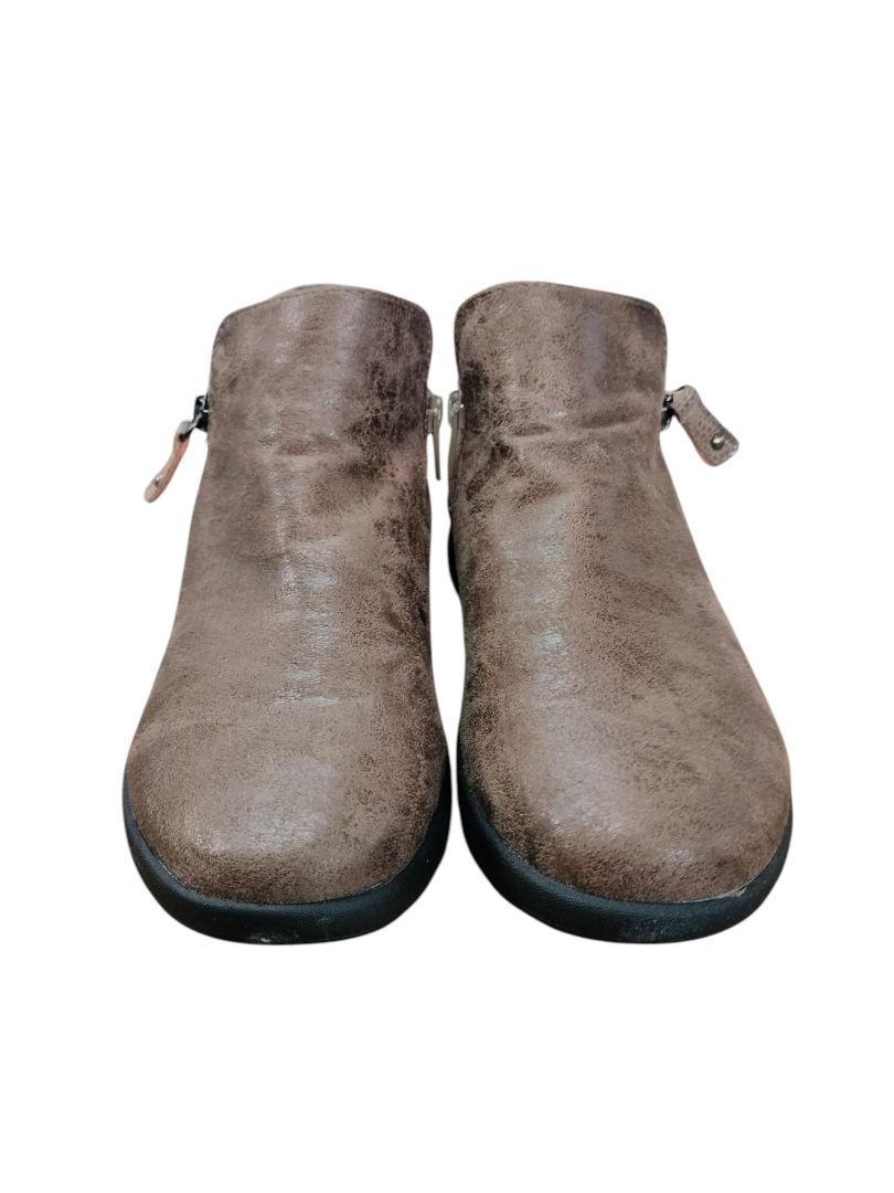 Step On Air | Brown Boots | Size 6