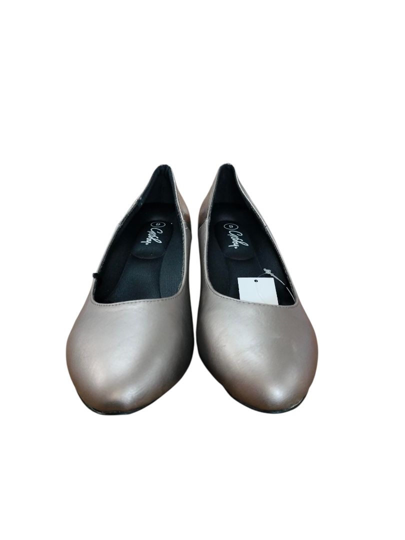 Grosby | Silver Shoes | Size 9