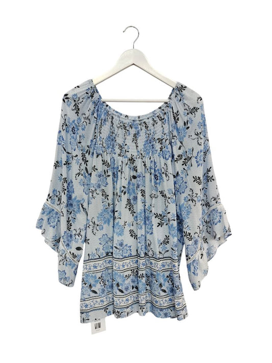 Unknown | Blue with pattern Top | Size 22