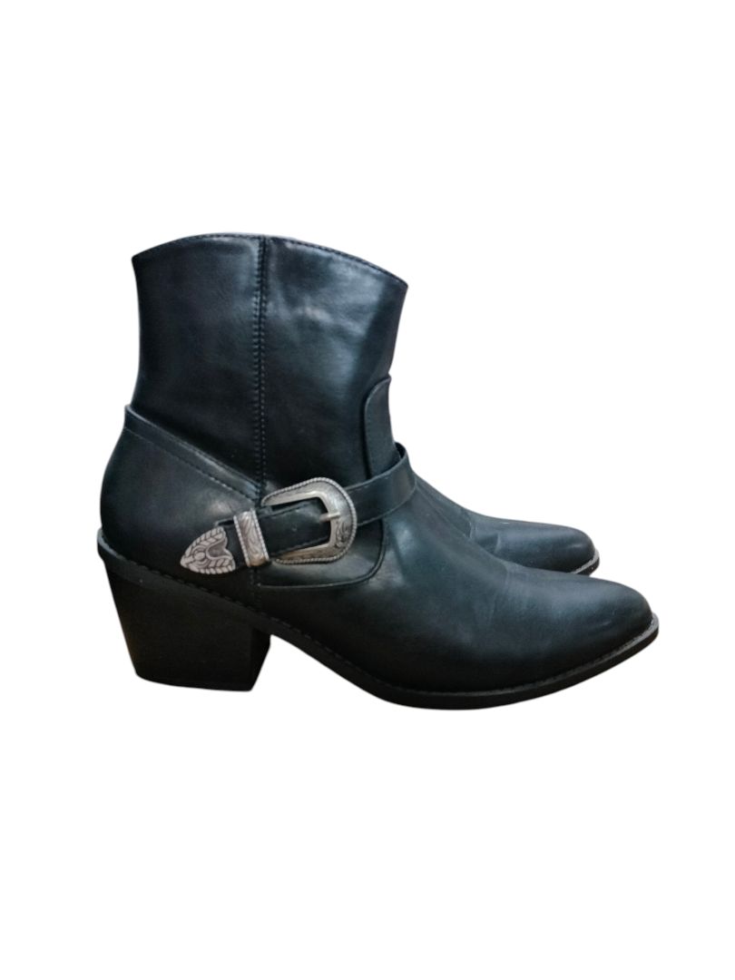 Therapy | Black Shoes | Size 9