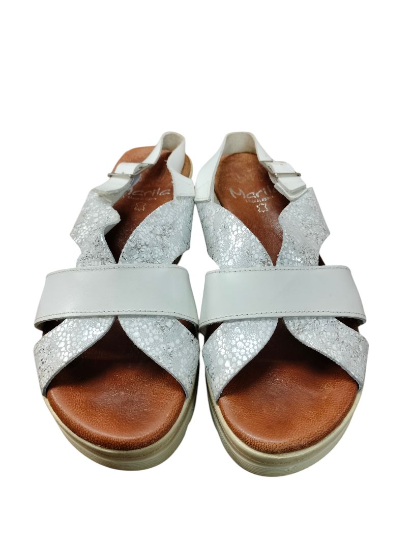 Marila | White Shoes | Size 39