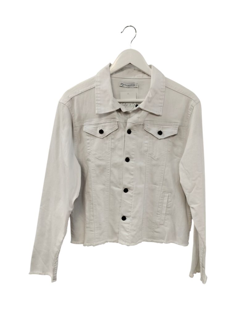 PQ Collection | White Jacket | Size Curve