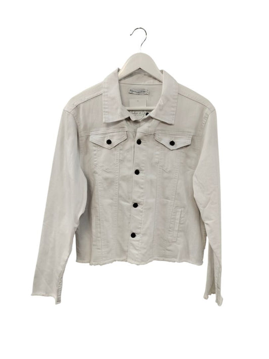 PQ Collection | White Jacket | Size Curve