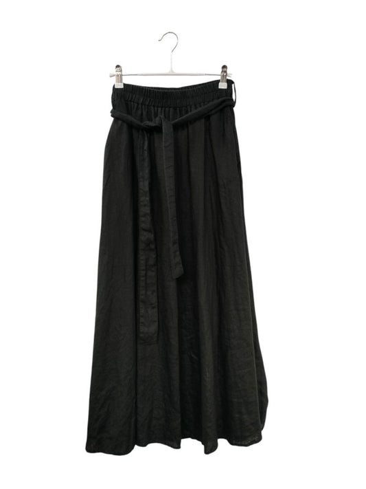 Eb & Ive | Black Skirt | Size M/L