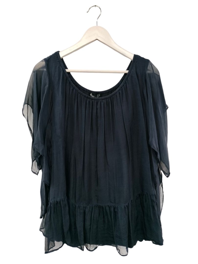 Fate + Becker | Navy Top | Size 16