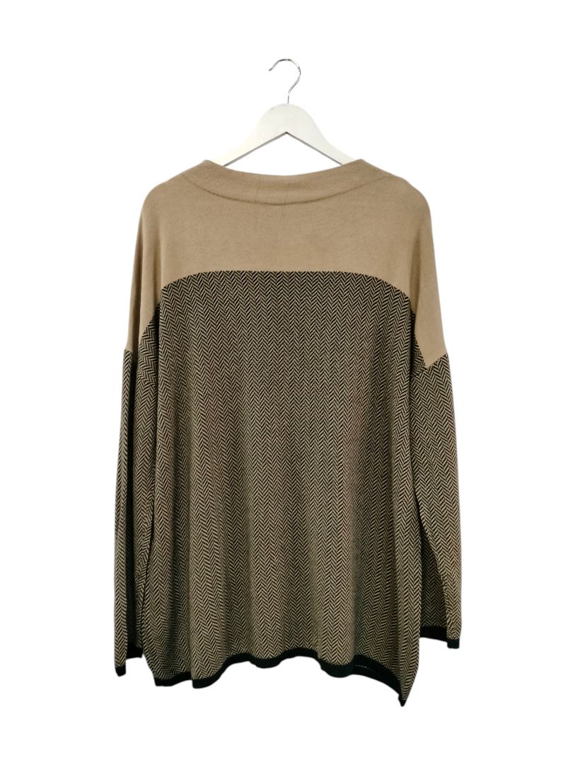 Capture | Beige/Black Jersey | Size 44