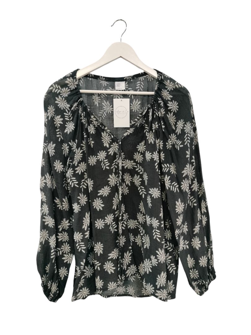 Leo+Be | Black/White Top | Size 12