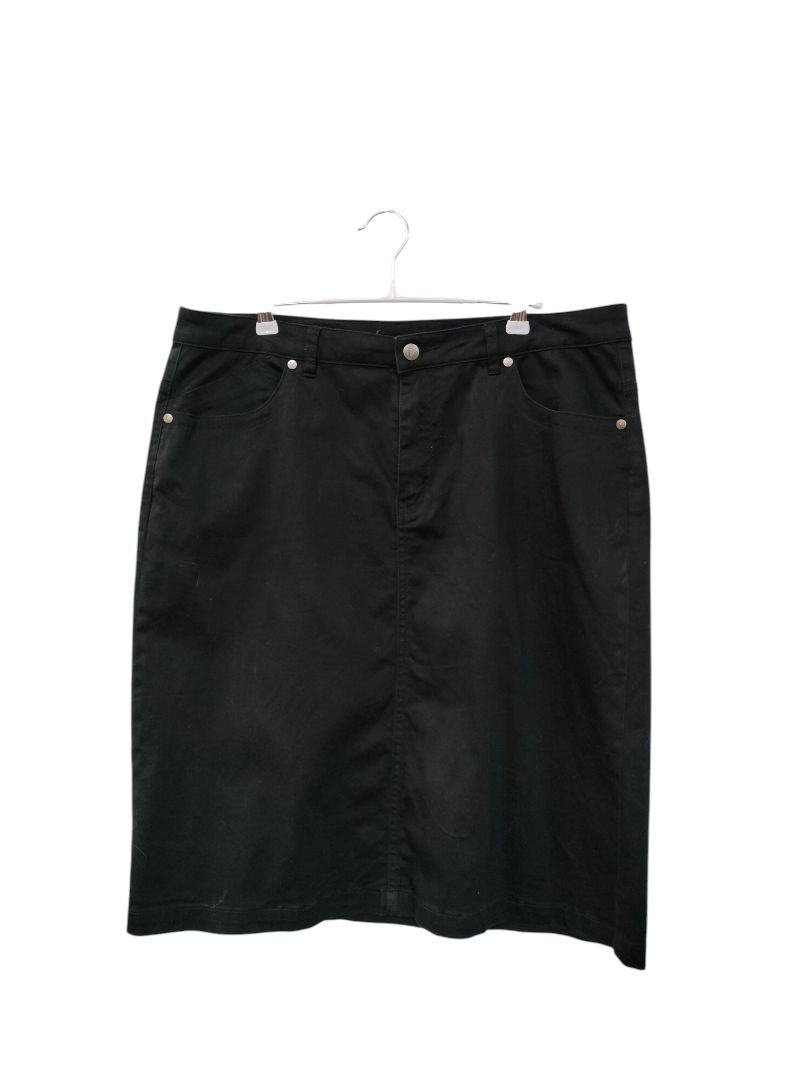 Vassalli | Black Skirt | Size 16