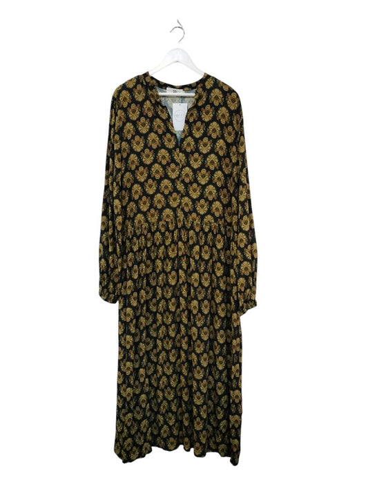 Sills | Multi Dress | Size 14