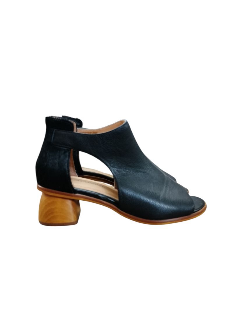 Tamara London | Black Boots | Size 37