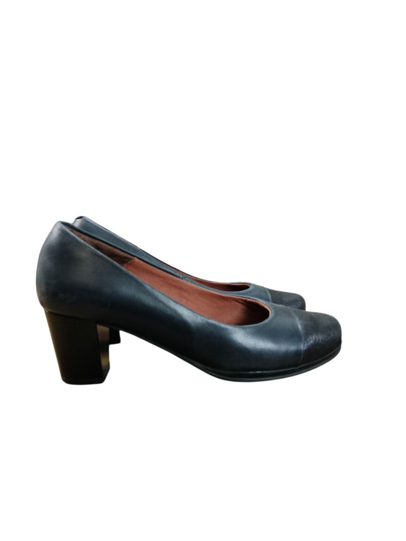 Karston | Navy Shoes | Size 38