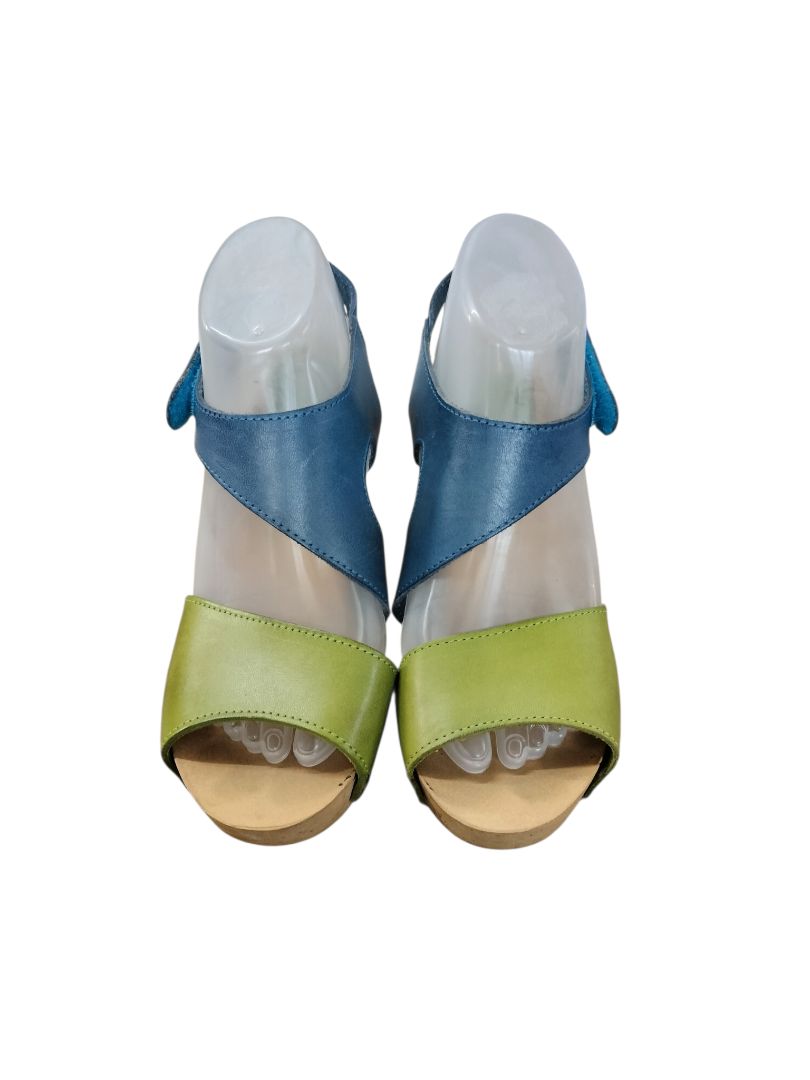 Bertuchi | Green and Blue Heels | Size Approx 38