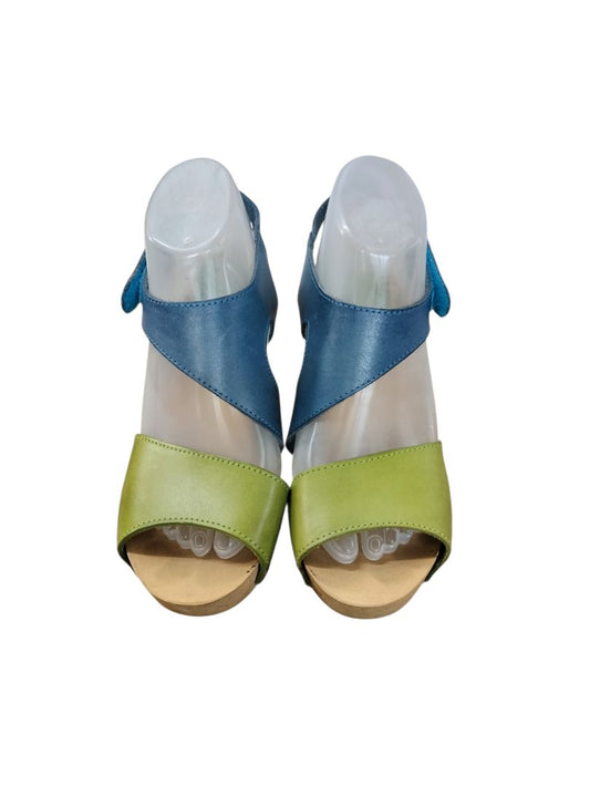 Bertuchi | Green and Blue Heels | Size Approx 38