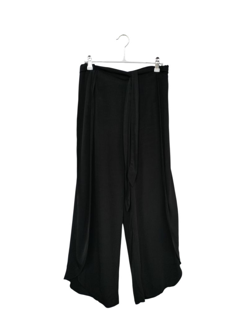 Max | Black Pants | Size 12