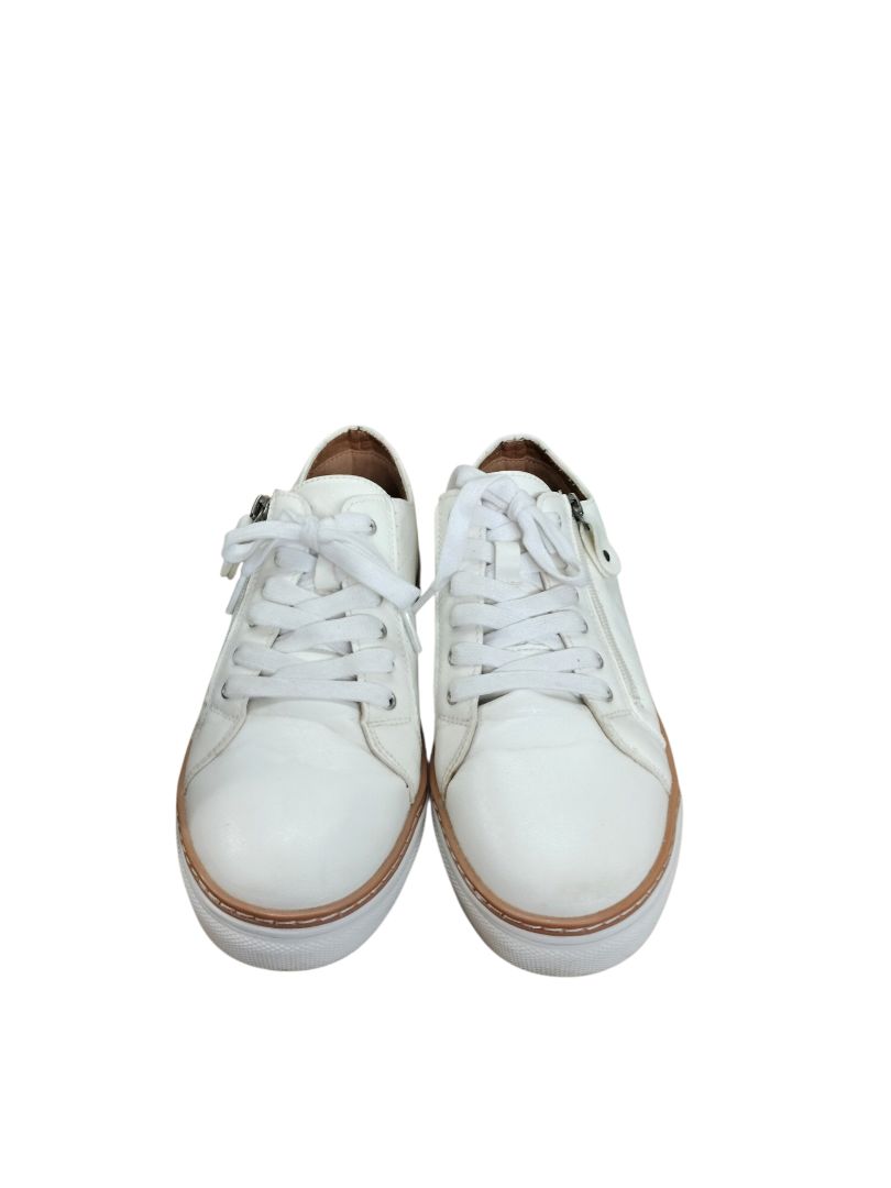 Step On Air | White Shoes | Size 9